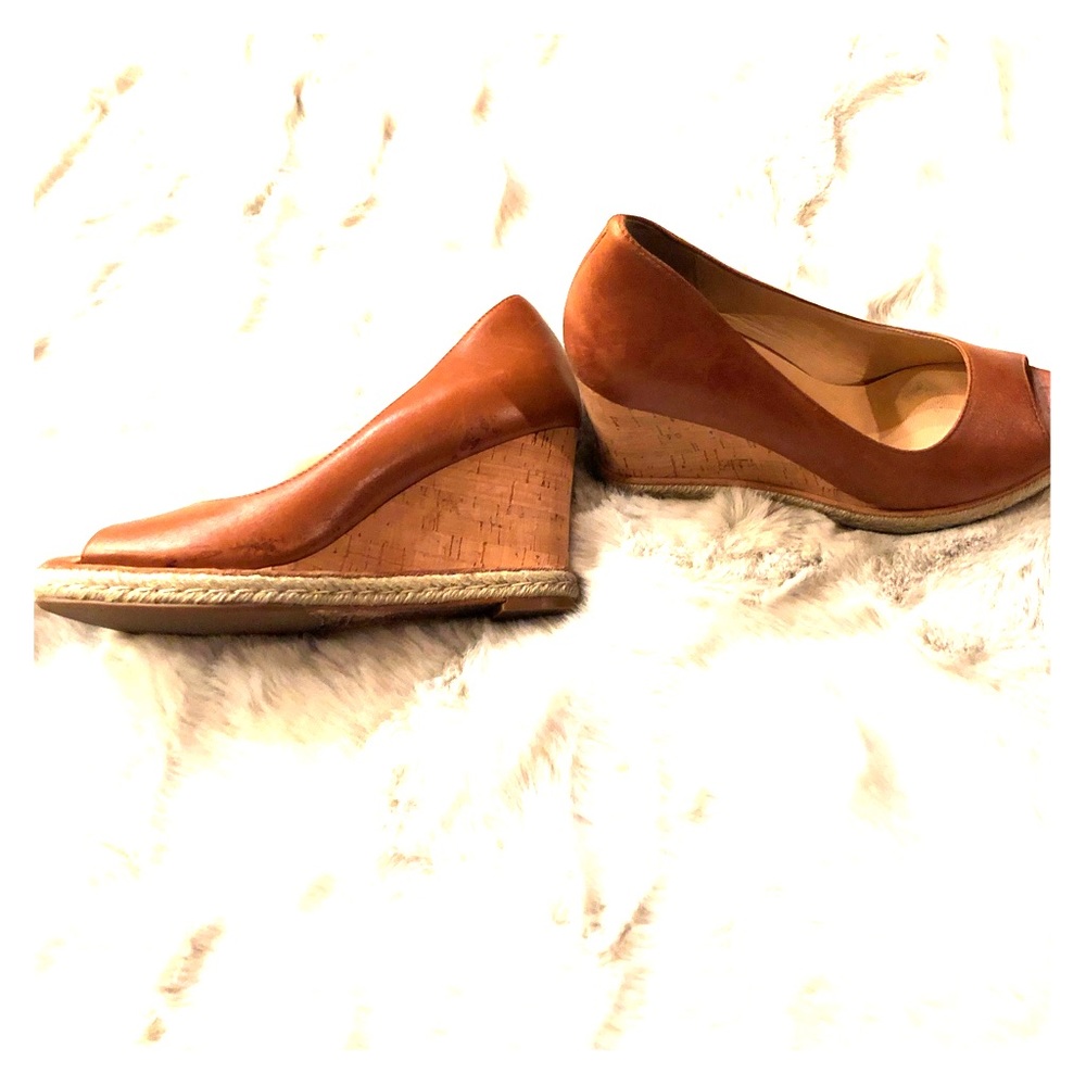 Cole Haan classic tan wedges